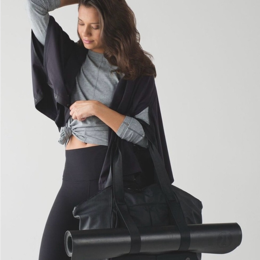 NEW Lululemon Vinyasa Wrap Scarf OS - Picture 2 of 16